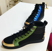 Men spike